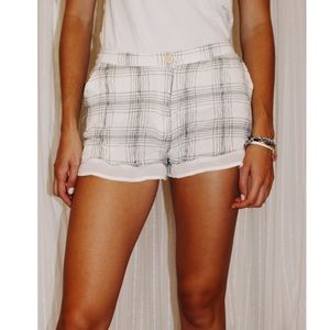 URBAN OUTFITTERS flowy picnic shorts